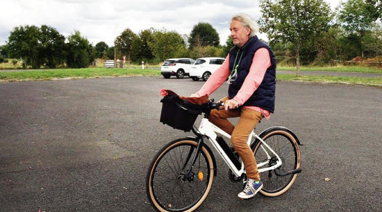 Paulette, la poule qui roule en Vélo Mad